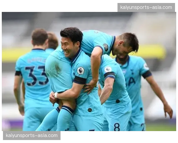 半场战报：热刺1-0曼联，孙兴慜开场闪击源于本场首次成功的前场反抢